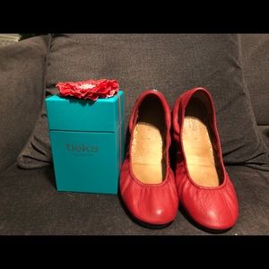 Cardinal Red Tieks Size 9
